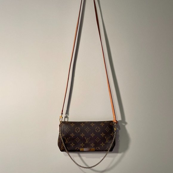 Louis Vuitton Handbags - Louis Vuitton Favorite PM